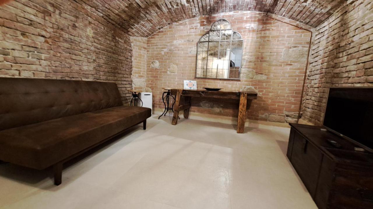 Casina Di Alice Apartment Vinci Luaran gambar