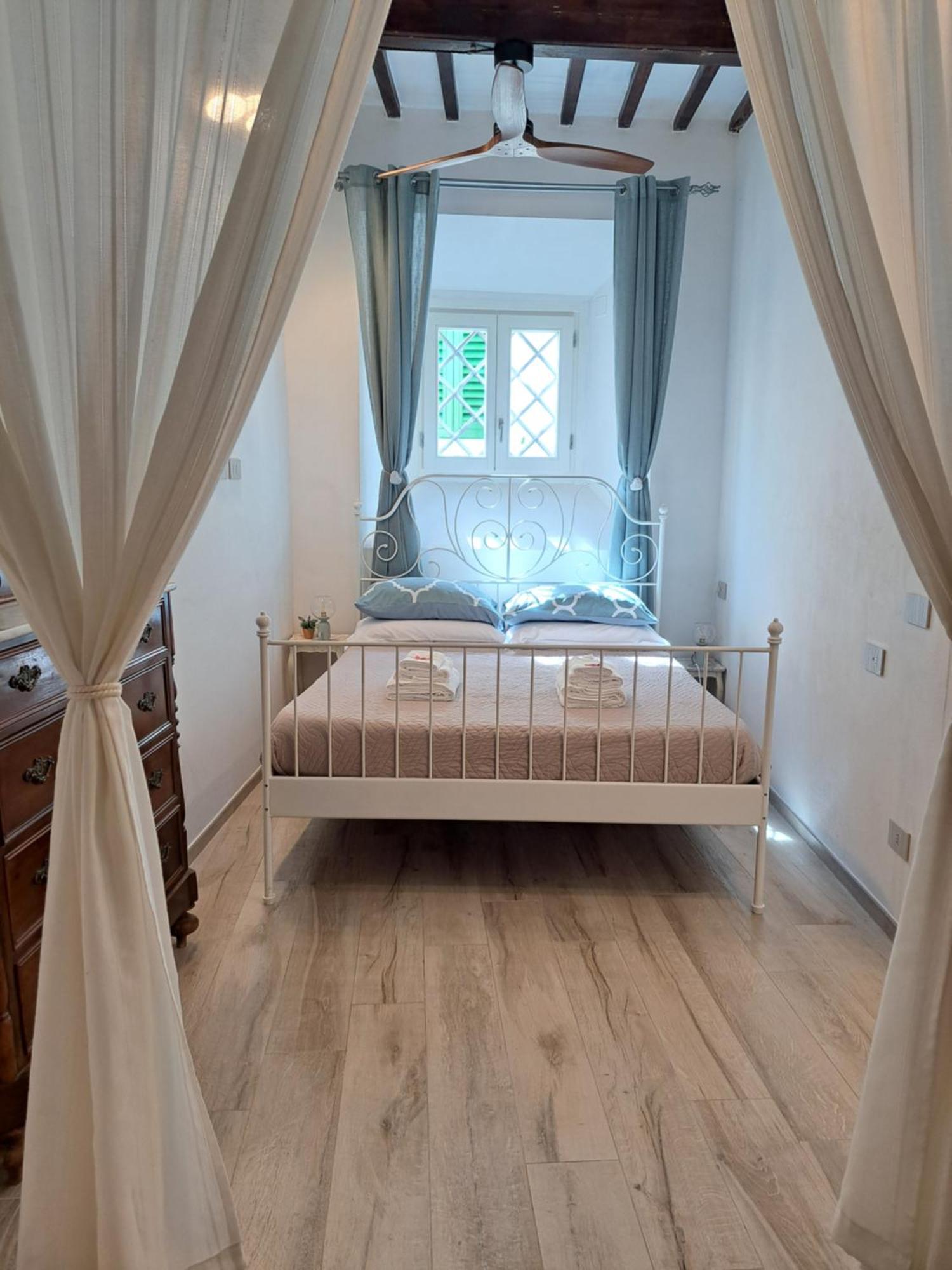 Casina Di Alice Apartment Vinci Luaran gambar